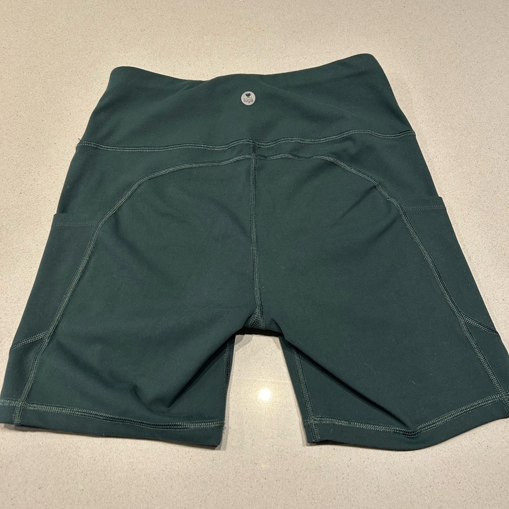 IUGA Workout Shorts, Size Small, dark green
